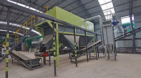 B(yng)iSiSЙC(j)a(chn)O(sh)İb