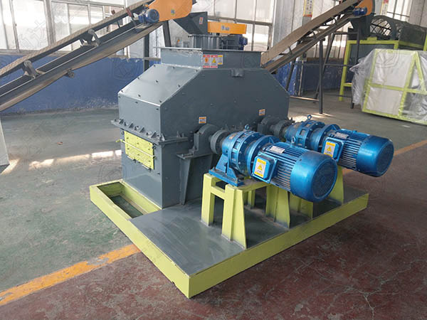 雙軸鏈式粉碎機.jpg
